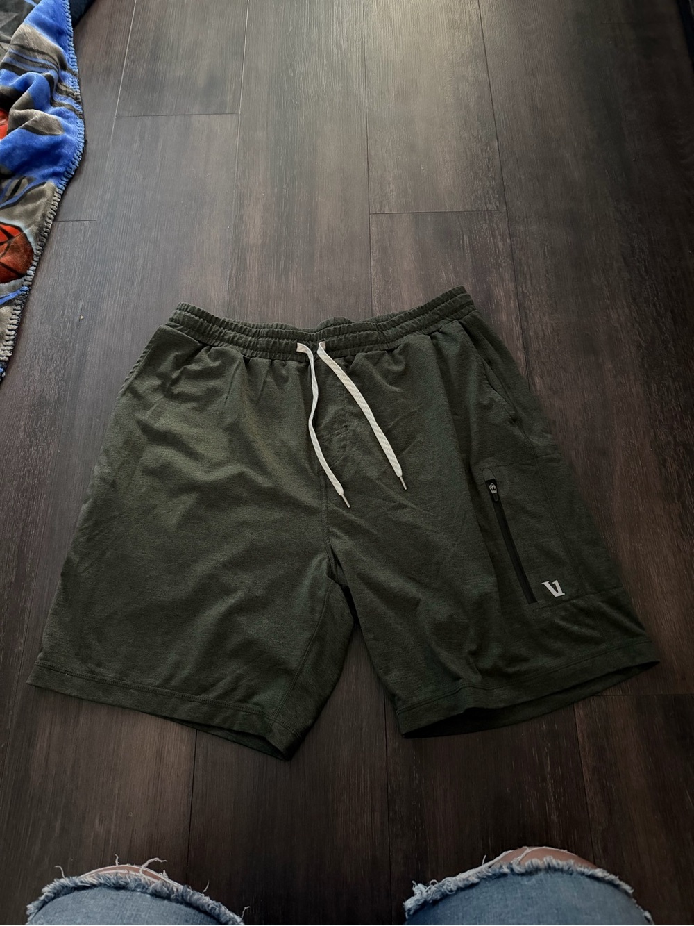 Vuori Olive Sunday Performance Men’s Shorts